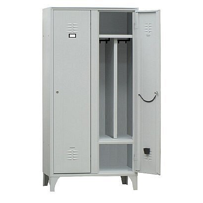 Armadietto con tramezza e porta scarpe 2 colonne con volume: 0,72 mc