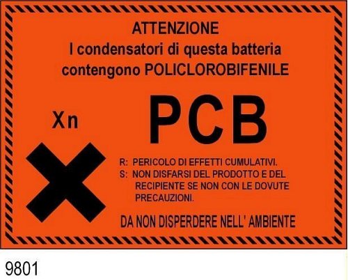 Condensatori di questa batteria contengono Policlorobifenile - A - PVC Adesivo - 150x105 mm