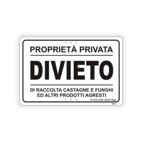 Proprietà privata divieto di raccolta castagne e funghi ed altri prodotti