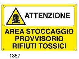 Attenzione area stoccaggio provvisorio rifiuti tossici
