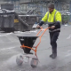 Carrello spargisale professionale 50 LT con attivatore anti-grumi