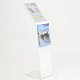 LGG18-P-MB-leggio-in-metallo-bianco-da-terra-con-cornice-a-scatto-e-porta-depliant-1024x1024